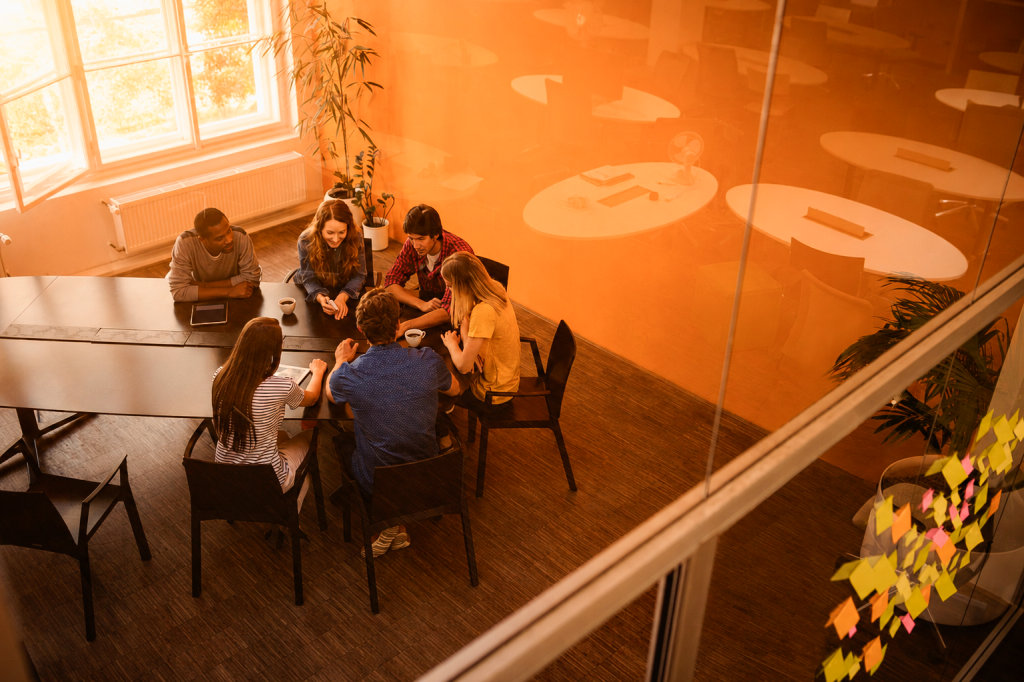 Automação de Convenções Coletivas: como funciona, benefícios e como escolher o melhor sistema de gestão de CCT